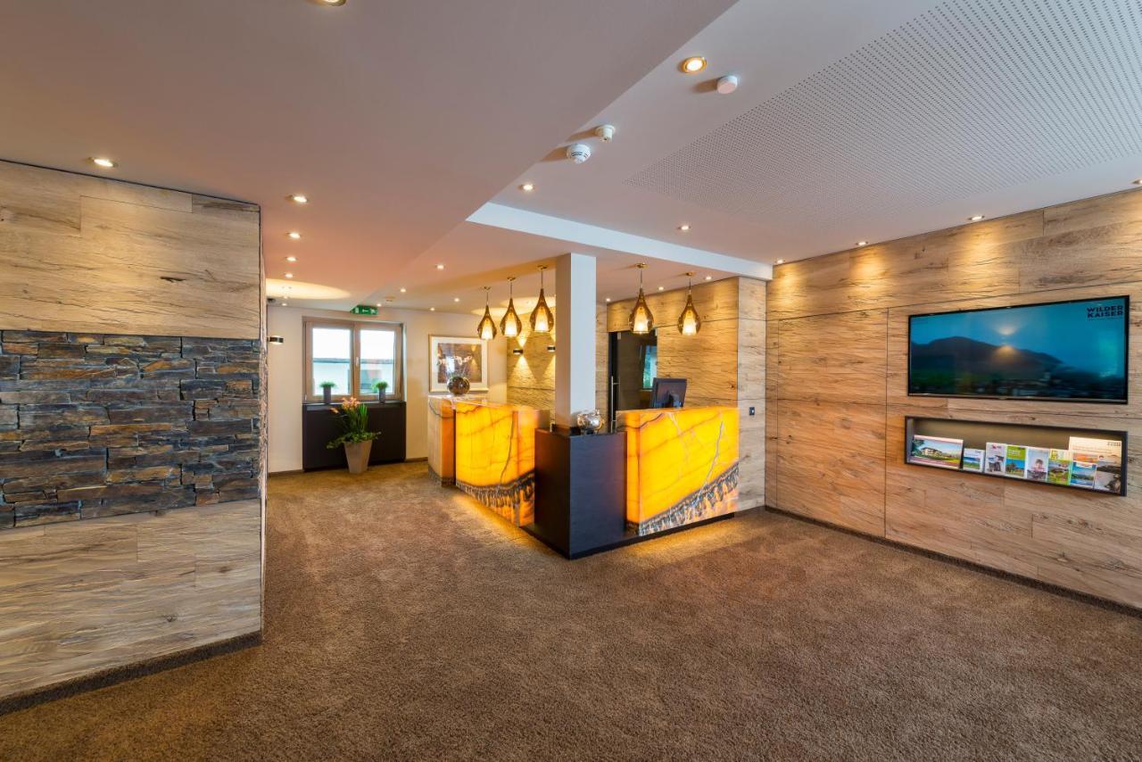 Aparthotel Bergland Soll Exterior photo